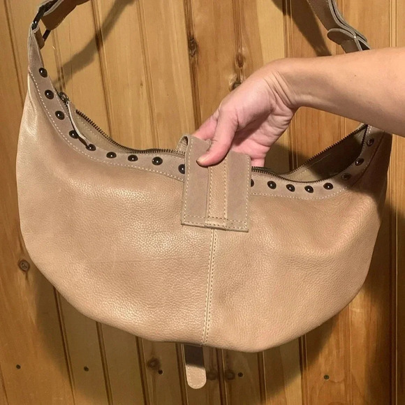 ‼️FREE PEOPLE bag‼️ - Picture 8 of 9